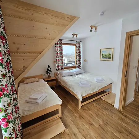 Gorcowieczka Dom Nad Dolina Wellness - Sauna & Jacuzzi בית נופש