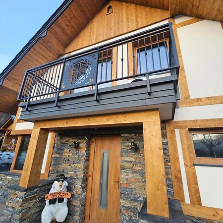 Gorcowieczka Dom Nad Dolina Wellness - Sauna & Jacuzzi בית נופש *