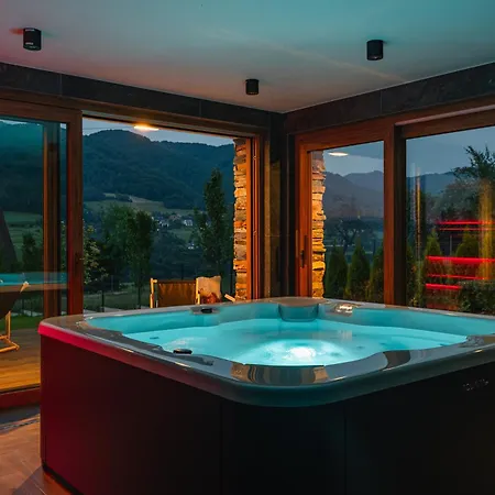 Hébergement de vacances Gorcowieczka Private House Sauna Jacuzzi Gorce Pieniny & Szczawnica Region Tylmanowa