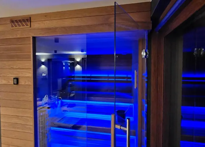 Holiday home Gorcowieczka Private House Sauna Jacuzzi Gorce Pieniny & Szczawnica Region *