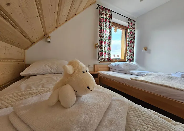 Holiday home Gorcowieczka Private House Sauna Jacuzzi Gorce Pieniny & Szczawnica Region *